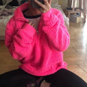 BARELY WORN-Quarter zip pink sherpa jacket